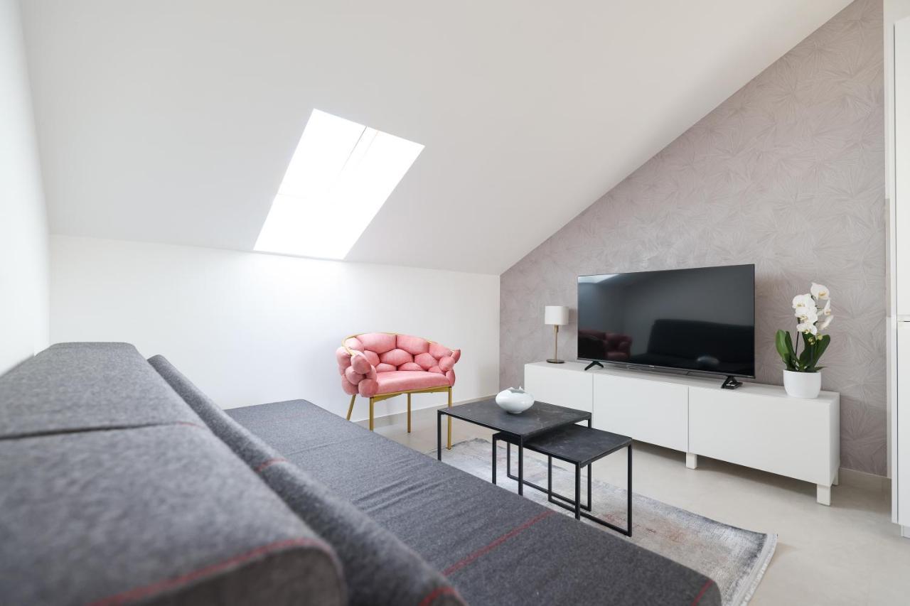 Apartments Mila Свети свети Филип и Яков Екстериор снимка