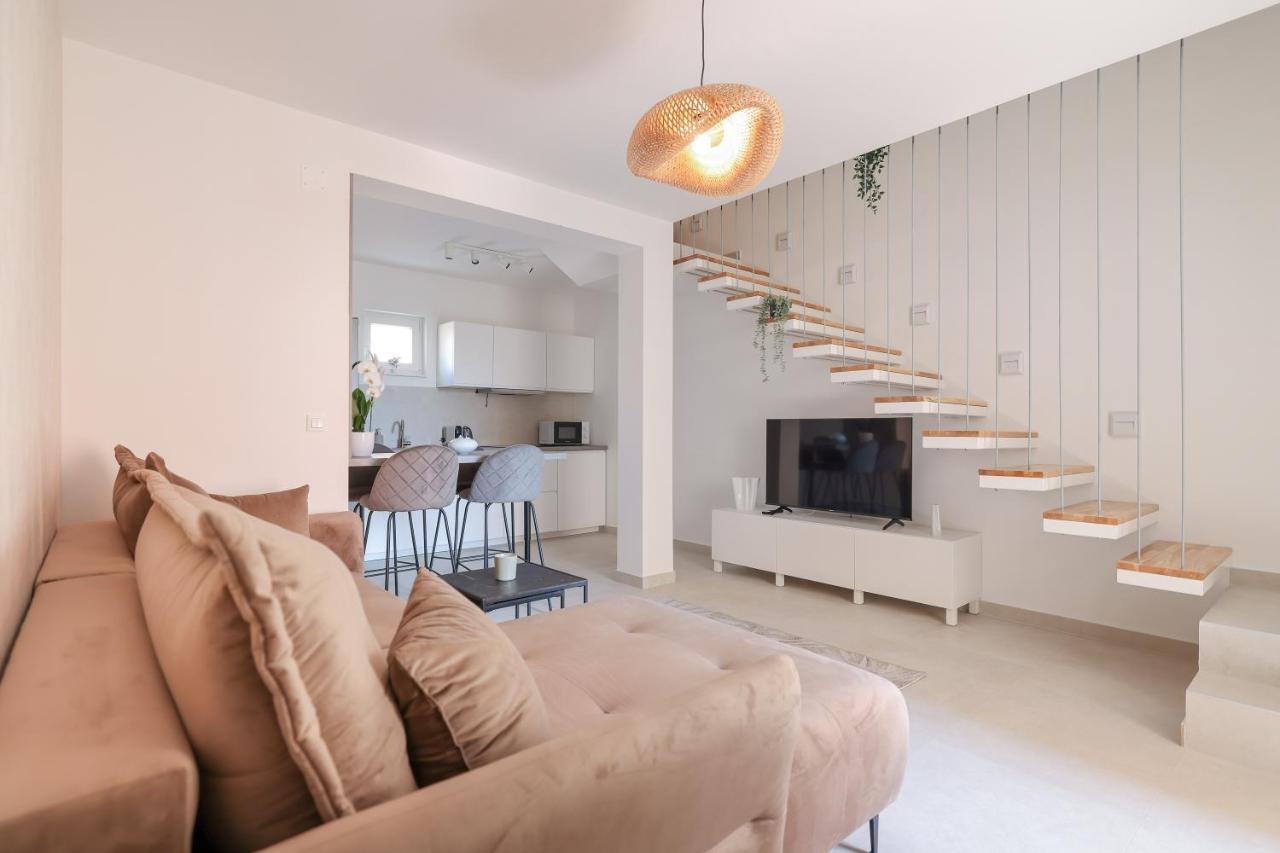 Apartments Mila Свети свети Филип и Яков Екстериор снимка
